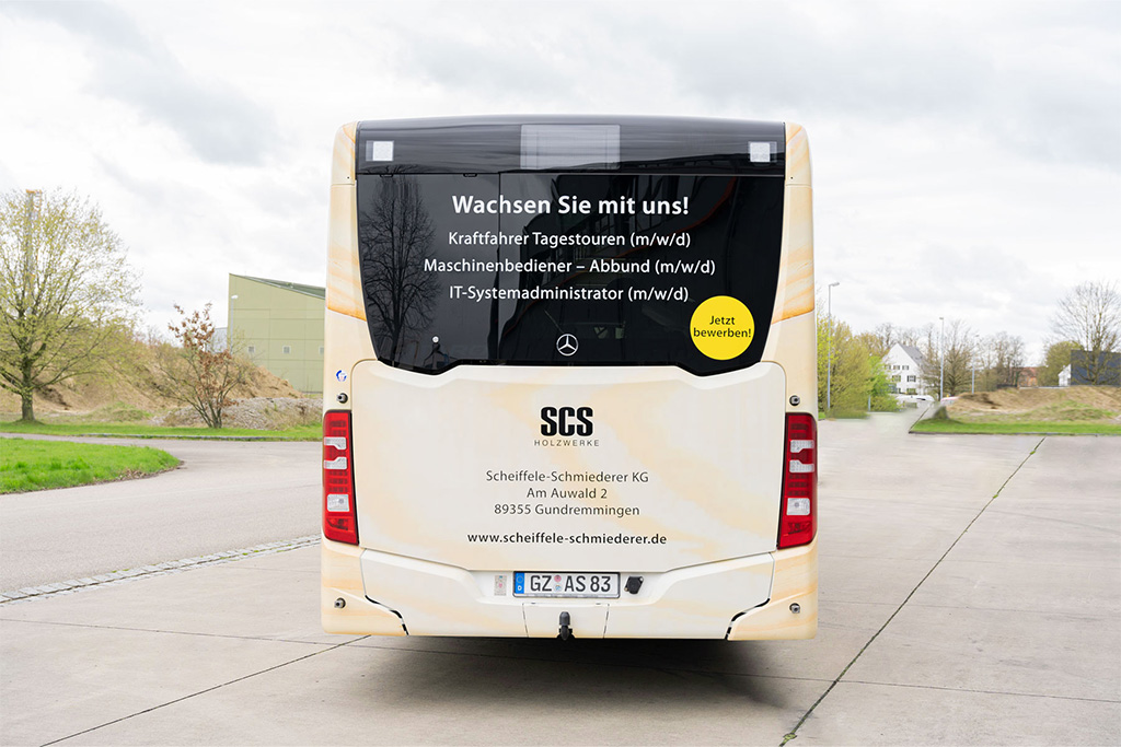 Bus im SCS- Design von hinten